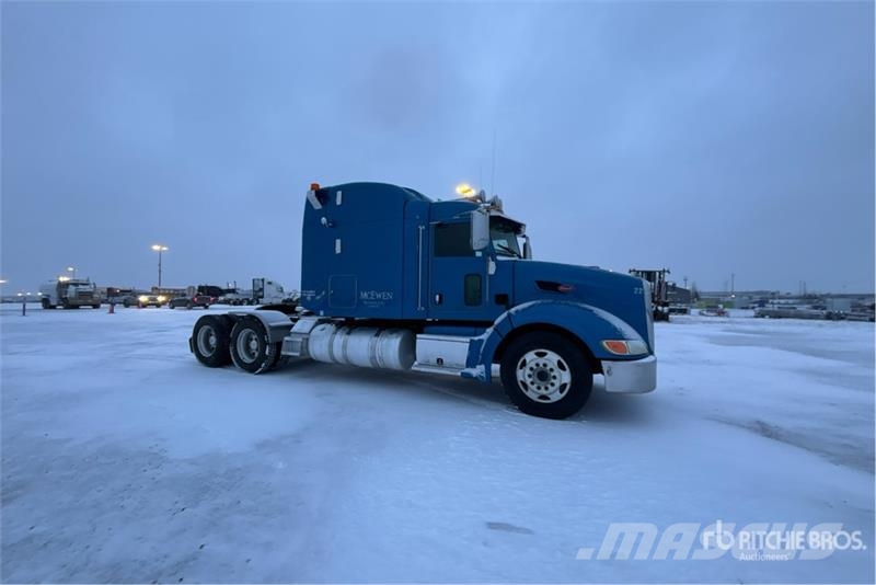 Peterbilt 386 Prime Movers