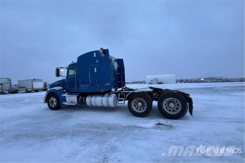Peterbilt 386 Prime Movers