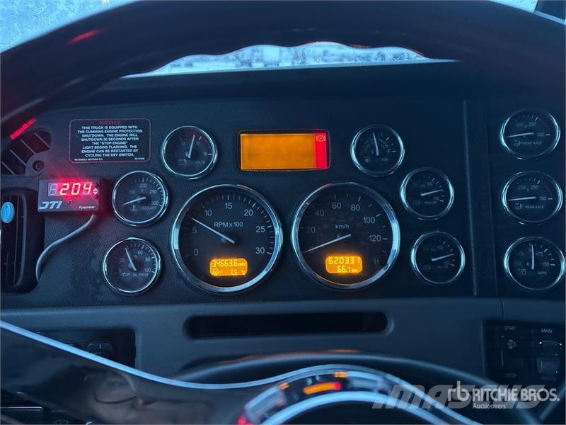 Peterbilt 386 Prime Movers