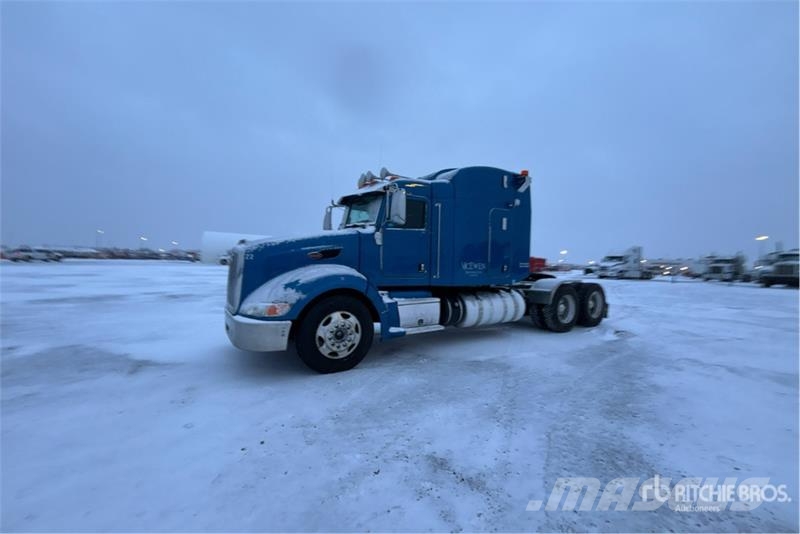 Peterbilt 386 Prime Movers