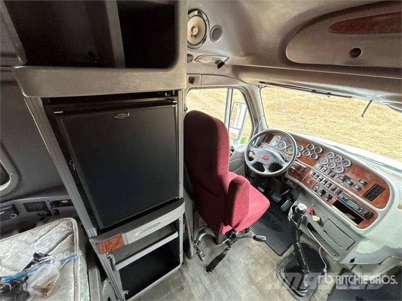 Peterbilt 387 Truck Tractor Units