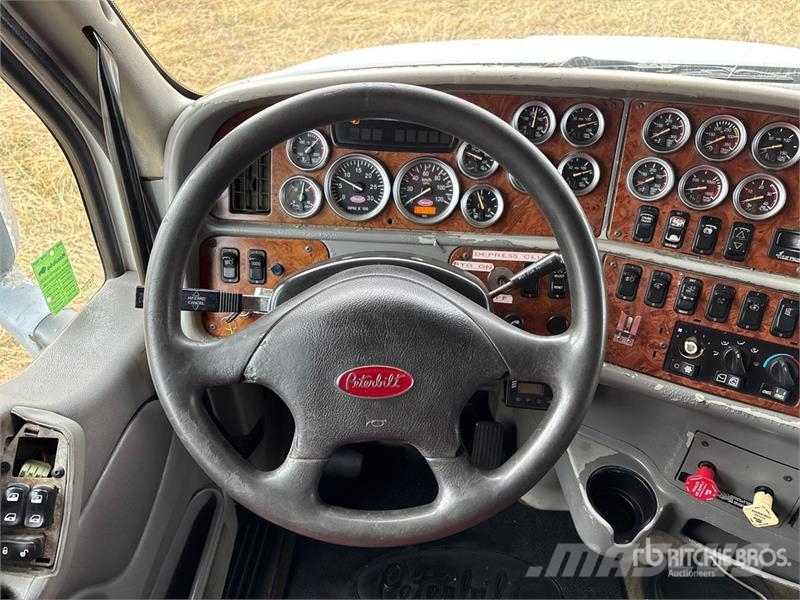 Peterbilt 387 Truck Tractor Units