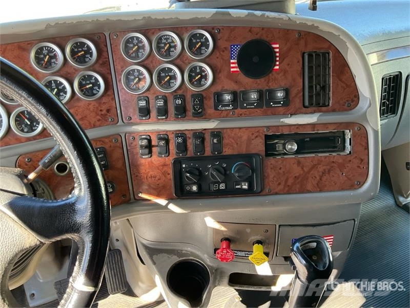 Peterbilt 387 Vlačilci