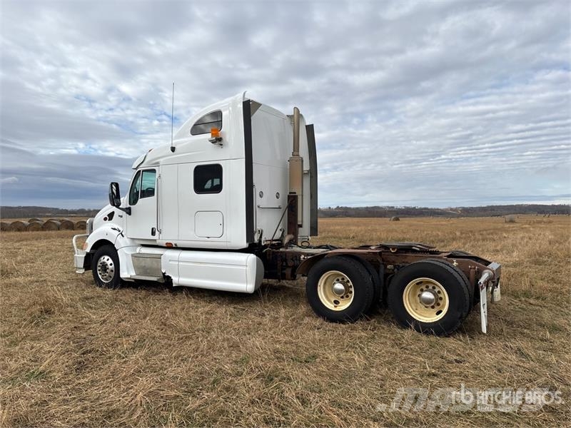 Peterbilt 387 Truck Tractor Units