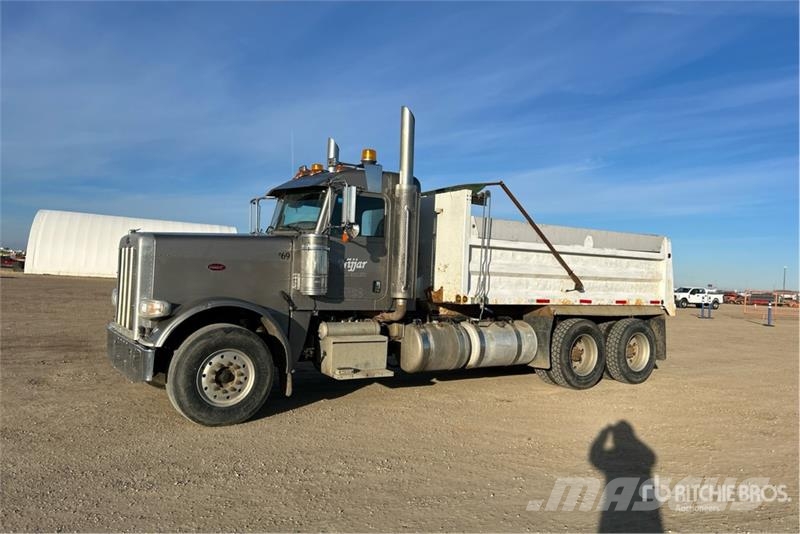 Peterbilt 388 شاحنات قلابة