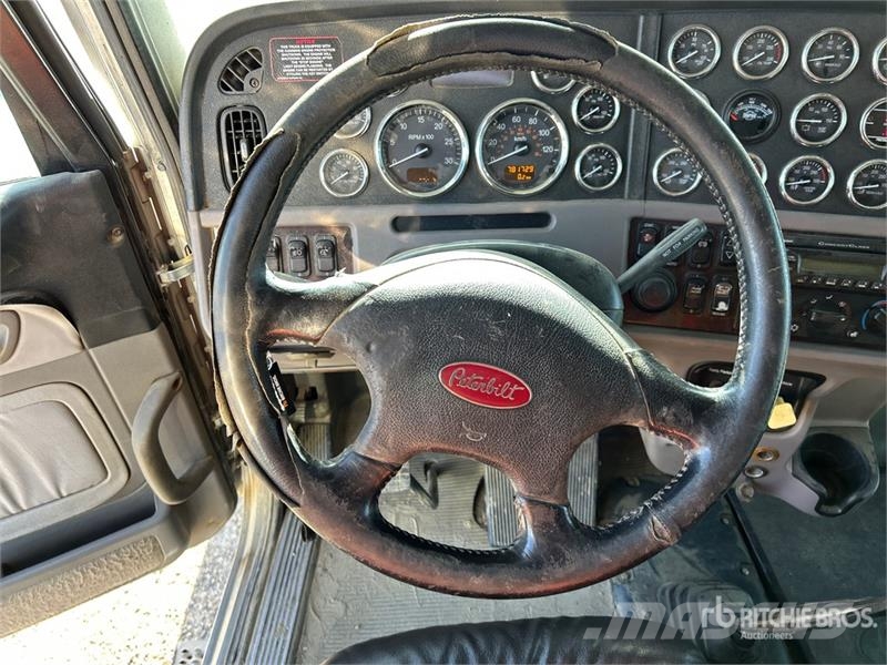 Peterbilt 388 Çekiciler