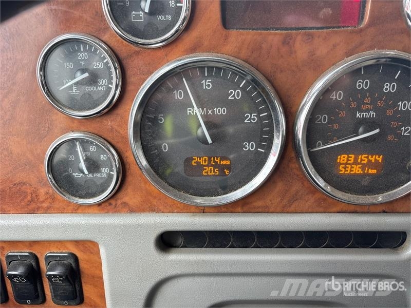 Peterbilt 388 Влекачи