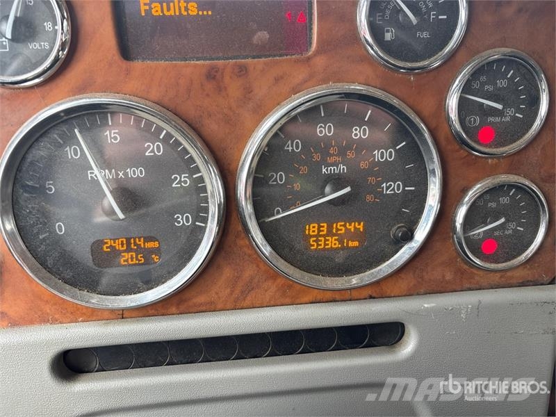 Peterbilt 388 Влекачи