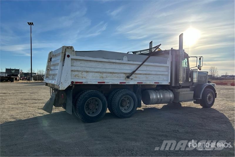 Peterbilt 388 شاحنات قلابة