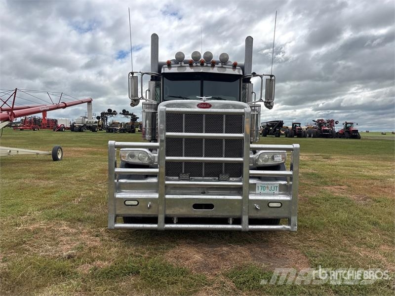 Peterbilt 388 Prime Movers