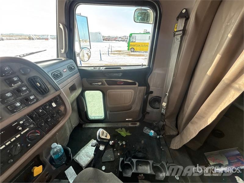 Peterbilt 388 Truck Tractor Units
