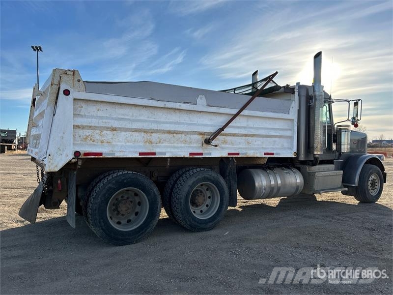Peterbilt 388 شاحنات قلابة