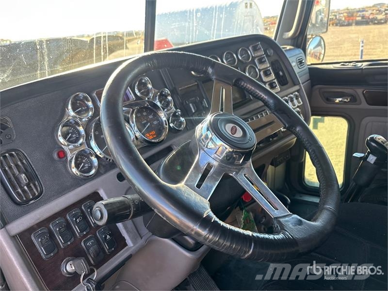 Peterbilt 388 Çekiciler