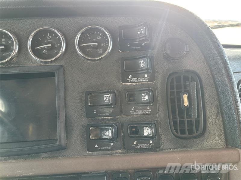 Peterbilt 388 Truck Tractor Units