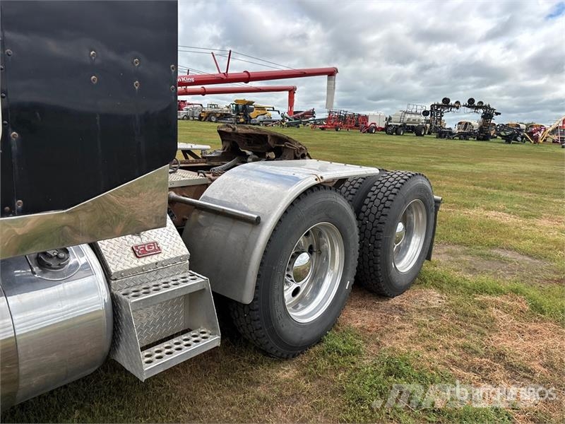 Peterbilt 388 Prime Movers