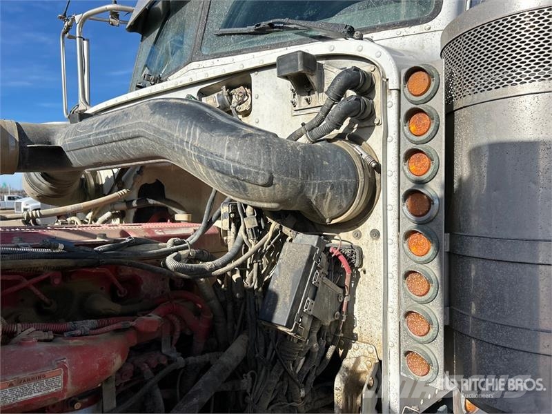 Peterbilt 388 Çekiciler