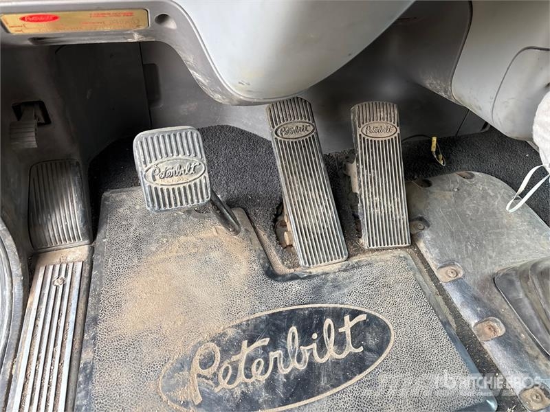 Peterbilt 388 Prime Movers