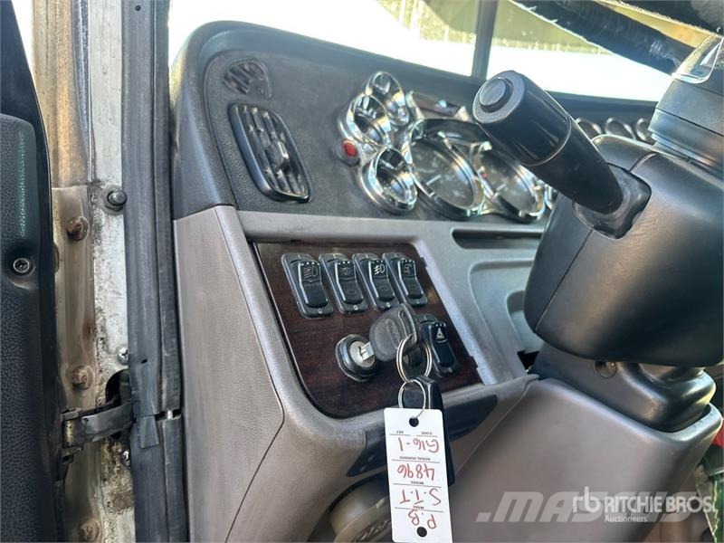 Peterbilt 388 Çekiciler