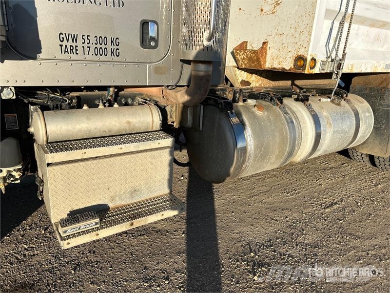 Peterbilt 388 شاحنات قلابة