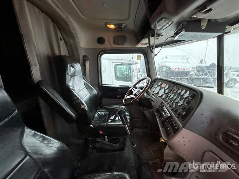 Peterbilt 388 Prime Movers
