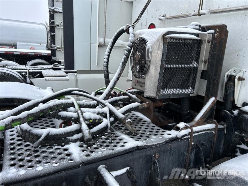 Peterbilt 388 Prime Movers