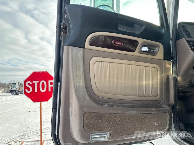 Peterbilt 388 Truck Tractor Units