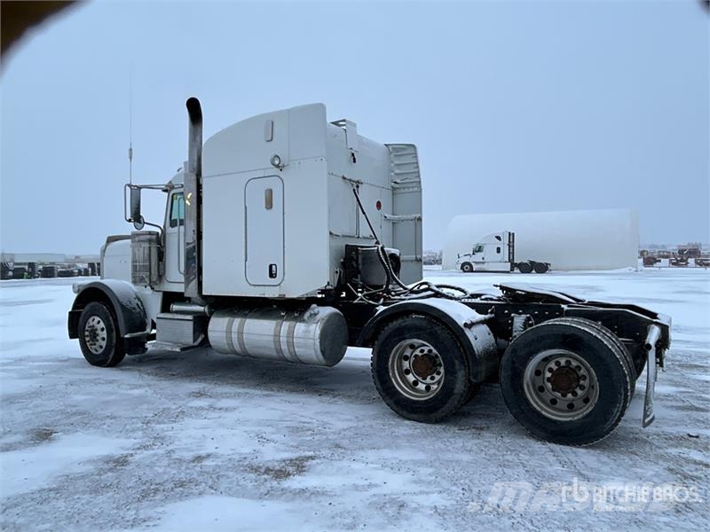 Peterbilt 388 Prime Movers