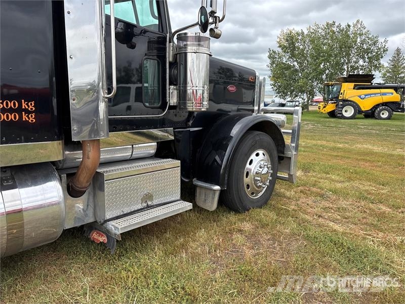 Peterbilt 388 Prime Movers