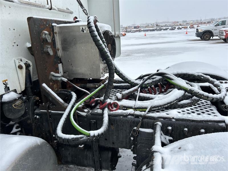 Peterbilt 388 Prime Movers