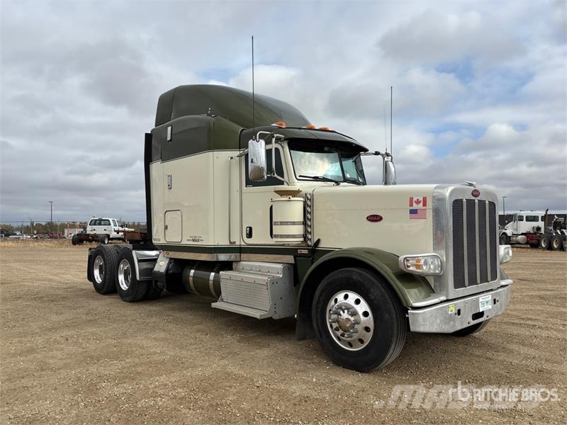 Peterbilt 388 牵引车