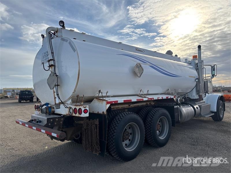 Peterbilt 388 6x4 T/A Tanker Truck タンカートラック