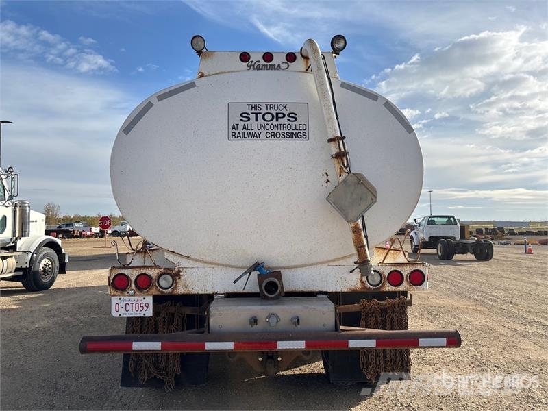 Peterbilt 388 6x4 T/A Tanker Truck タンカートラック