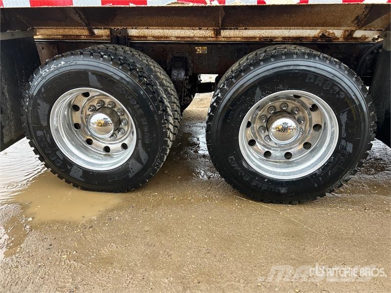 Peterbilt 388 6x4 Tanker Truck Camiones cisternas
