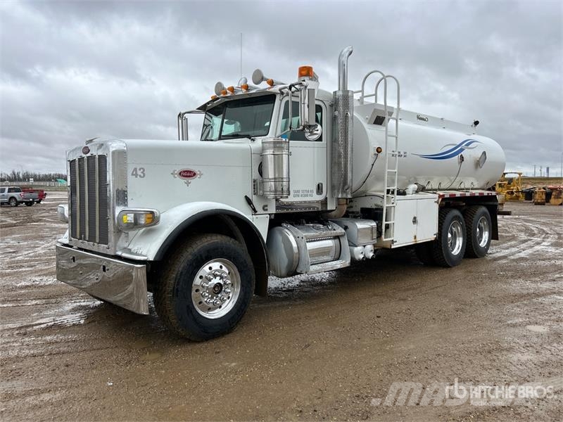Peterbilt 388 6x4 Tanker Truck Camiones cisternas