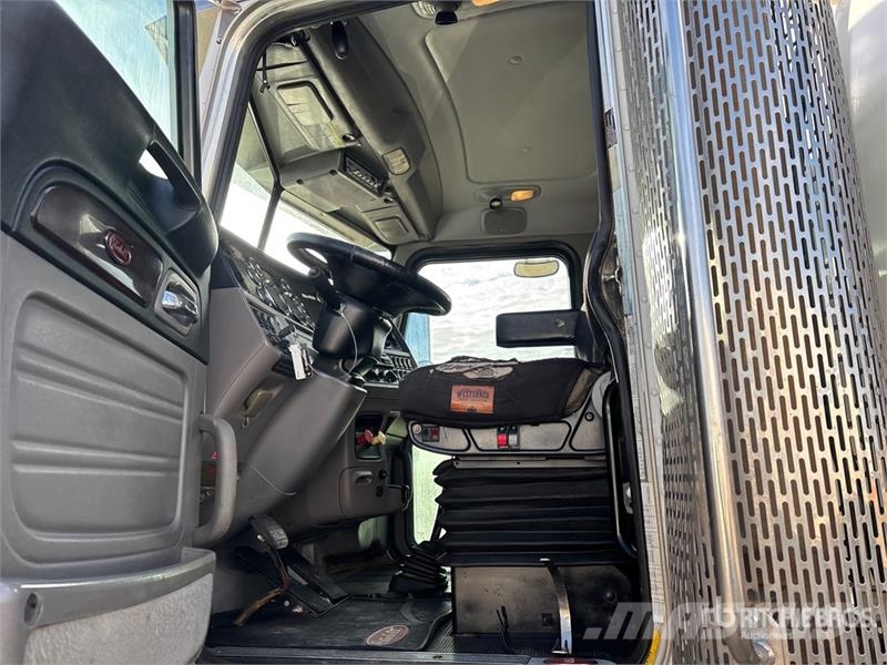 Peterbilt 388 6x4 Tanker Truck Tankwagen
