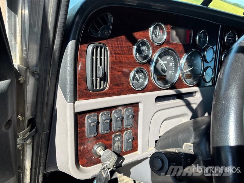 Peterbilt 389 Vetopöytäautot