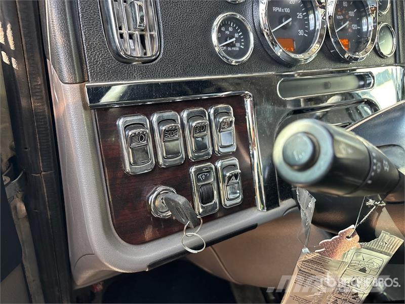 Peterbilt 389 Влекачи