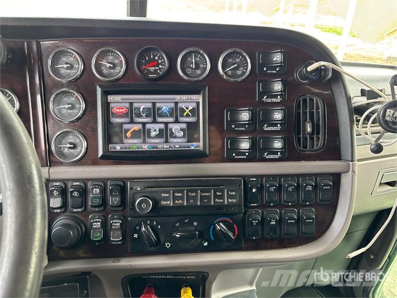 Peterbilt 389 Autotractoare
