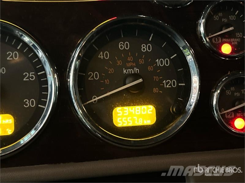 Peterbilt 389 Trekkers