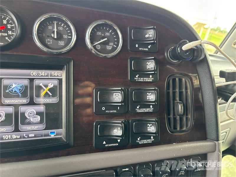 Peterbilt 389 Autotractoare