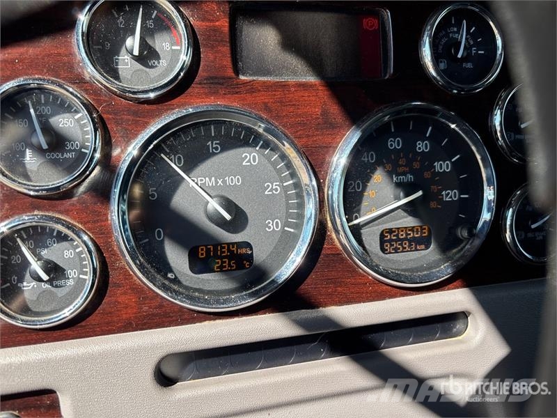 Peterbilt 389 Vetopöytäautot