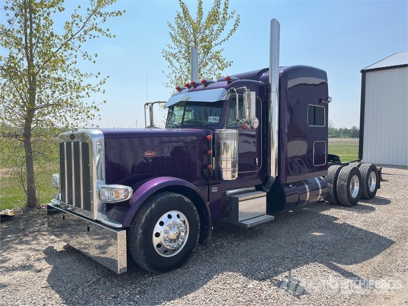 Peterbilt 389 Naudoti vilkikai