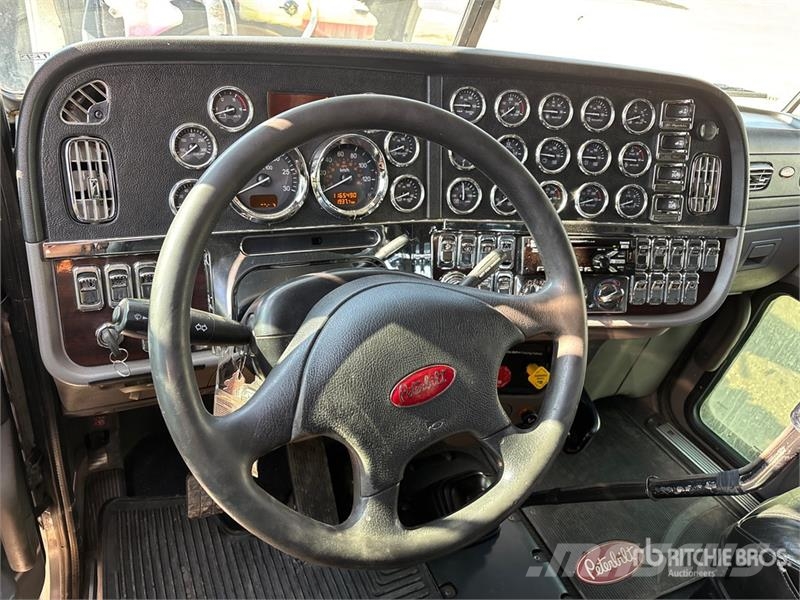 Peterbilt 389 Влекачи