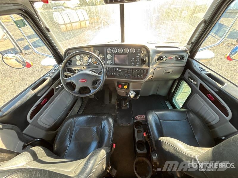Peterbilt 389 Naudoti vilkikai