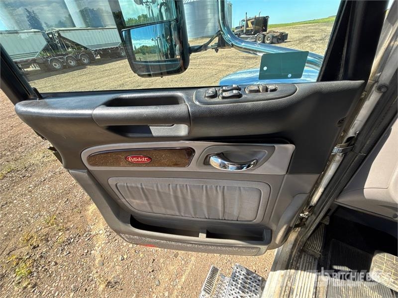 Peterbilt 389 Vetopöytäautot