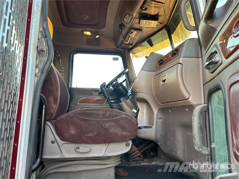 Peterbilt 389 6x4 T/A Dump Truck شاحنات قلابة