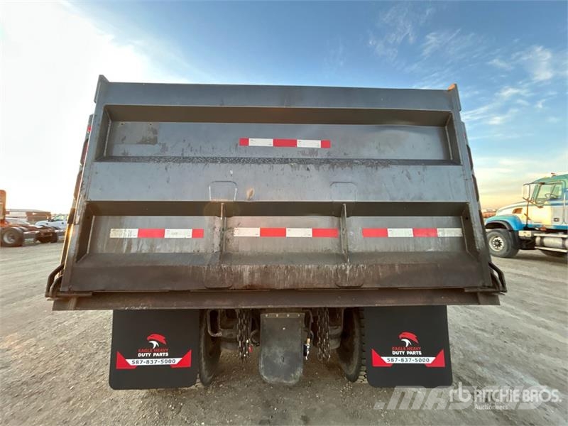 Peterbilt 389 6x4 T/A Dump Truck شاحنات قلابة