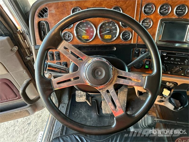 Peterbilt 389 6x4 T/A Dump Truck شاحنات قلابة