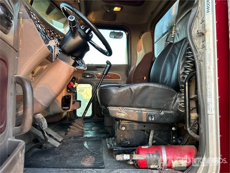 Peterbilt 389 6x4 T/A Dump Truck شاحنات قلابة