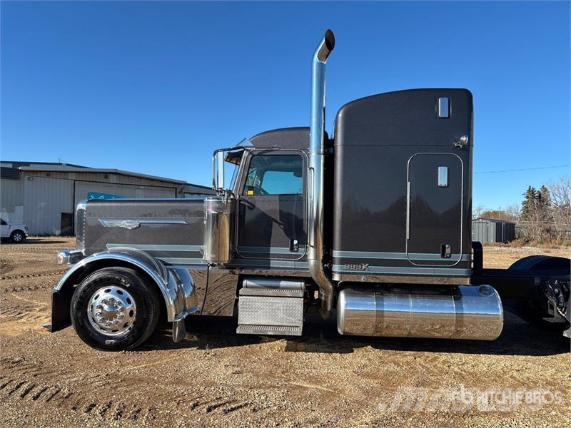 Peterbilt 389X 6x4 T/A Sleeper Truck Tractor Cabezas tractoras